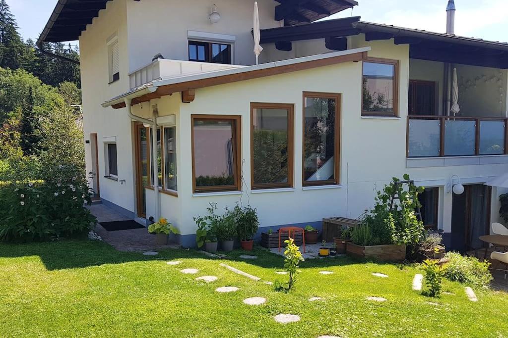 Wohnung Mit Balkon In Velden - Appartment Berge Bytilly فيلدين ام ورثرسي المظهر الخارجي الصورة